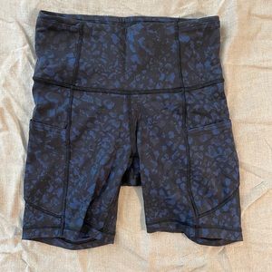Lululemon Fast & Free Hi Rise Shorts 6” Size 2